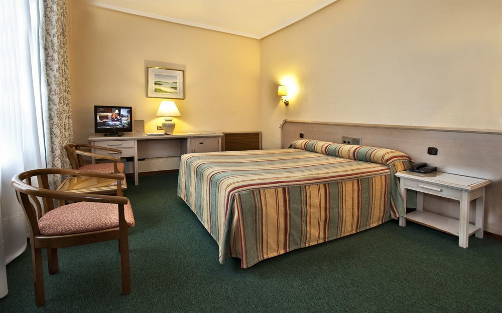 Hospedium Hotel Europa Centro Magaz De Pisuerga Zimmer foto