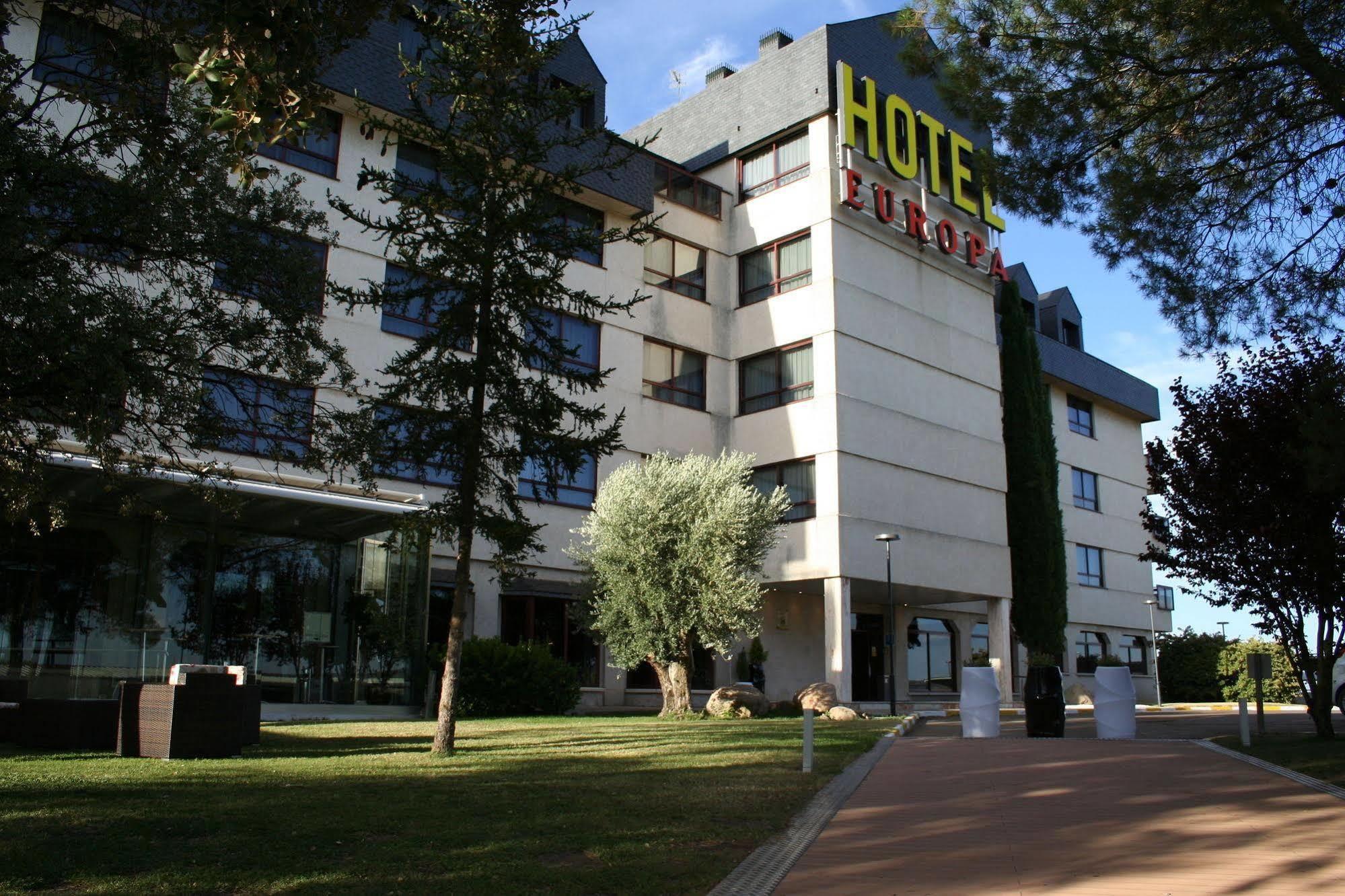 Hospedium Hotel Europa Centro Magaz De Pisuerga Exterior foto